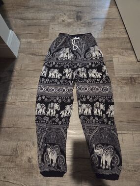 Black & White Elephant Print Lounge Pants